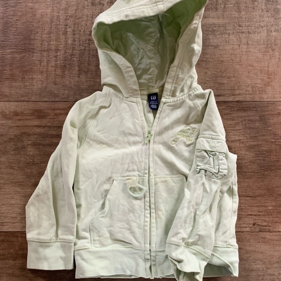 18-24 Month sweatshirt bundle - Picture 4 of 4